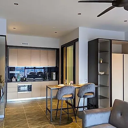 Scarletz Suites Klcc By Kliq-2